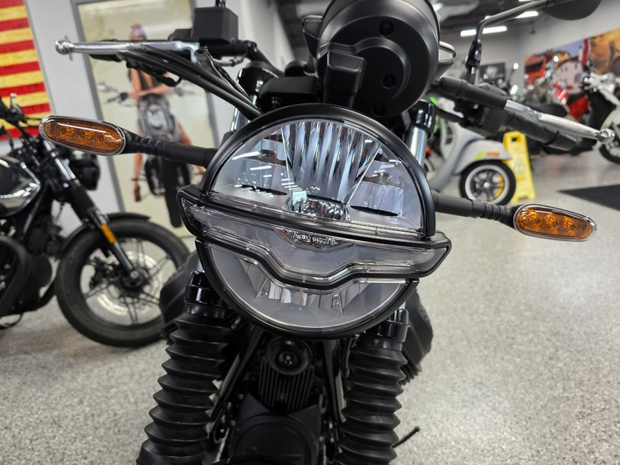 2024 Moto Guzzi V7 Stone