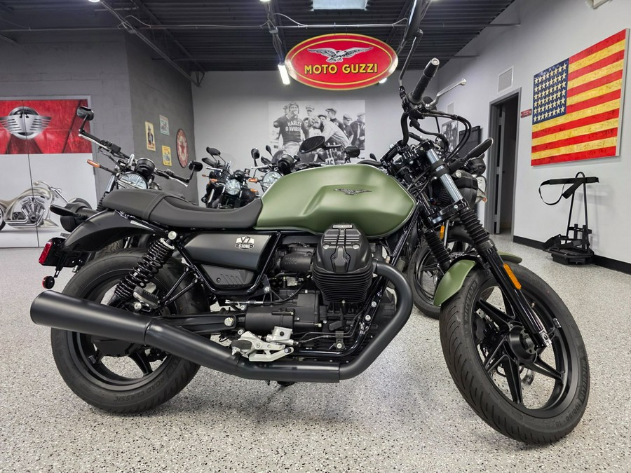 2024 Moto Guzzi V7 Stone