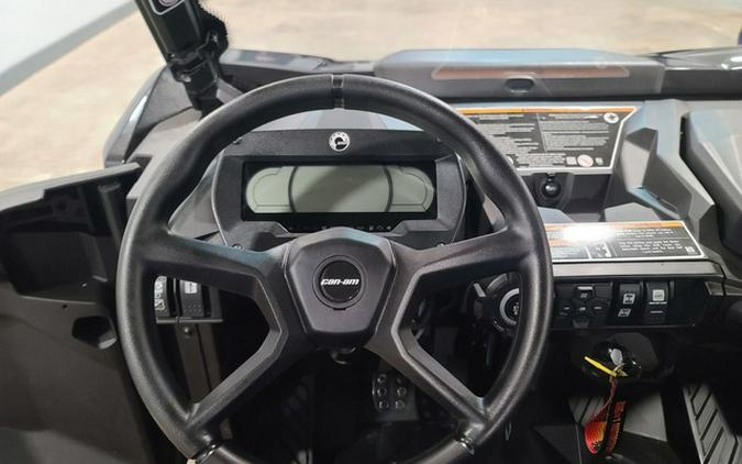 2026 Can-Am Commander XT 700