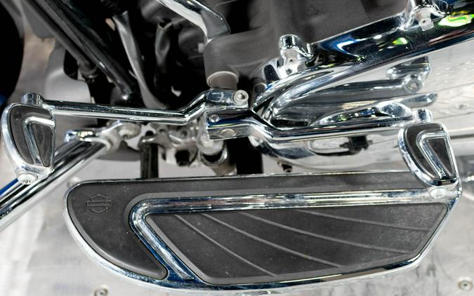 2017 Harley-Davidson Street Glide Special FLHXS - SE STAGE IV 128 Engine!