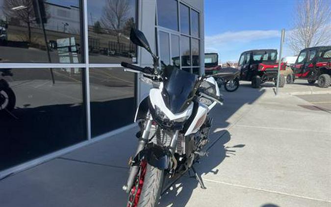 2026 Kawasaki Z500 SE ABS