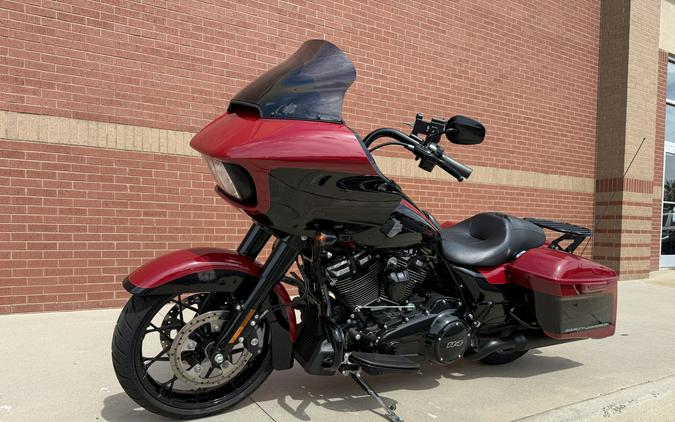 2021 Harley-Davidson® Road Glide® Special Billiard Red/Vivid Black — Black Finish