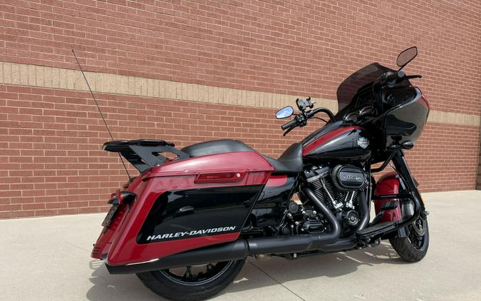 2021 Harley-Davidson® Road Glide® Special Billiard Red/Vivid Black — Black Finish