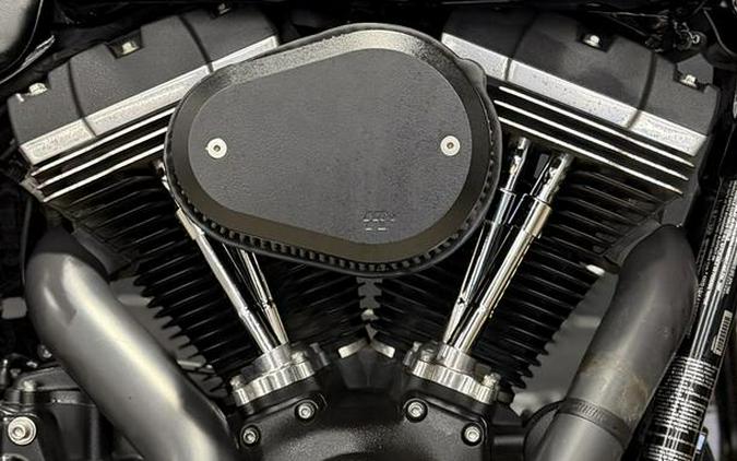 2013 Harley-Davidson® FXDB - Dyna® Street Bob®