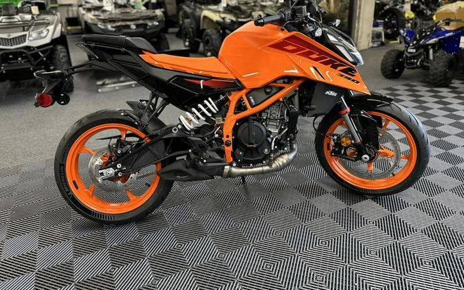 2024 KTM 390 Duke