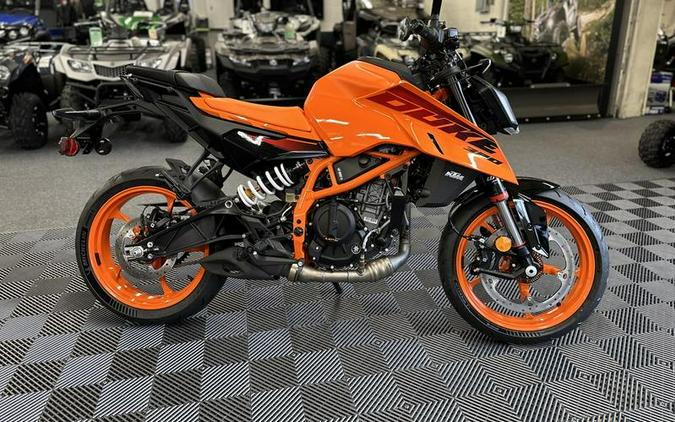 2024 KTM 390 Duke