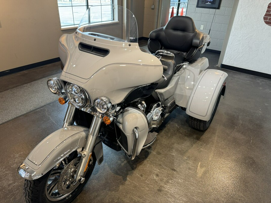 2024 Harley Davidson Tri Glide Ultra Fond du Lac Wisconsin