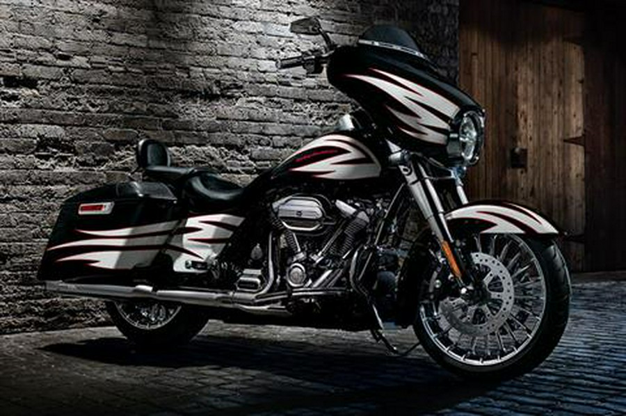 2017 Harley-Davidson Street Glide®