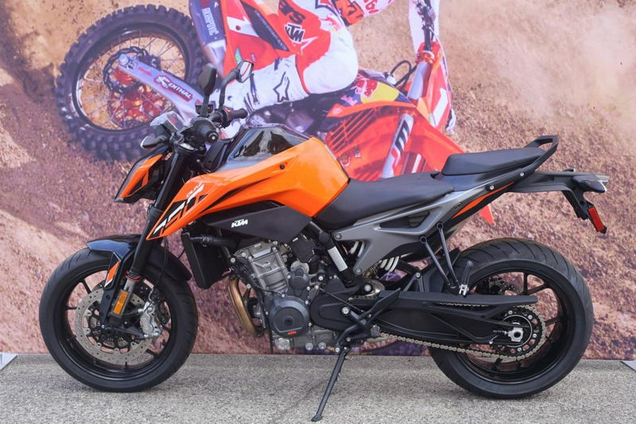 2024 KTM 790 Duke