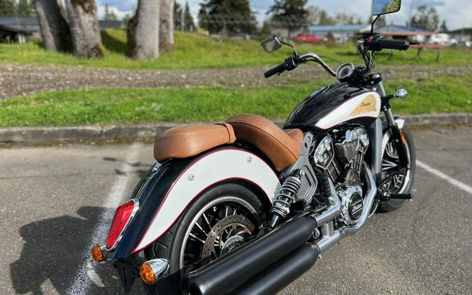 2018 Indian Motorcycle® Scout® Icon ABS Thunder Black/White/Red Pinstripe
