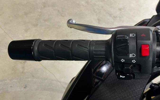 2024 Kawasaki EX500GRFAN