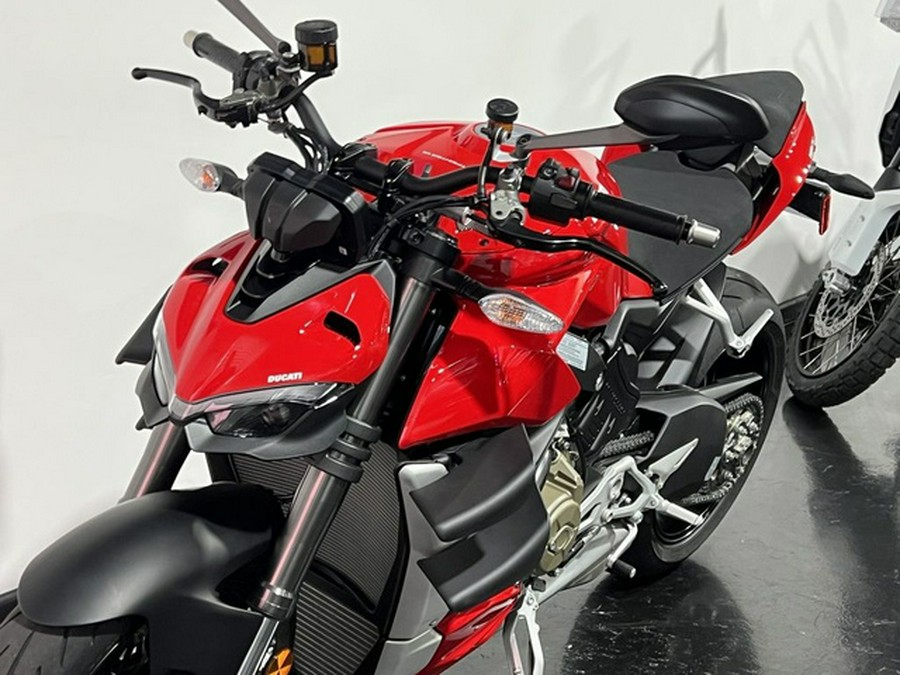 2021 Ducati Streetfighter V4 Ducati Red