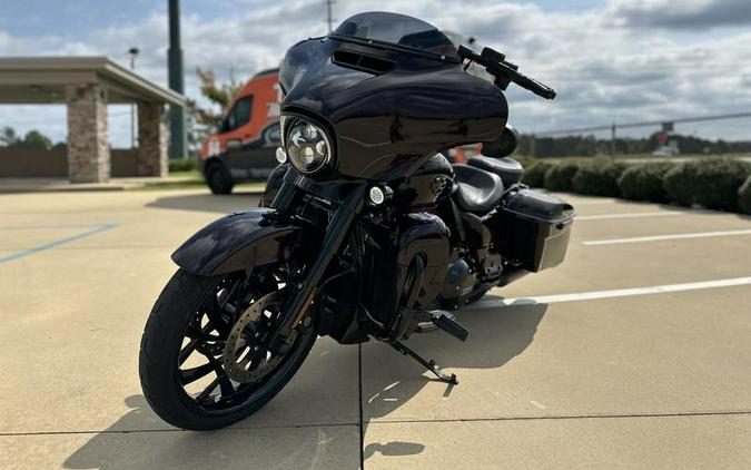 2019 Harley-Davidson® FLHXSE - CVO™ Street Glide®