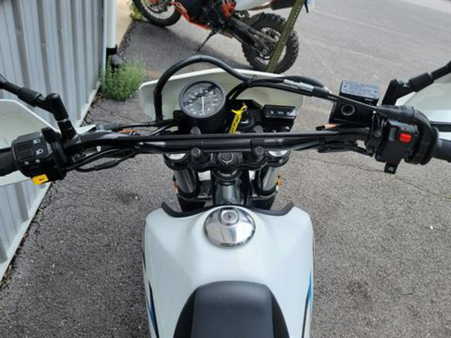 2023 Suzuki DR650S