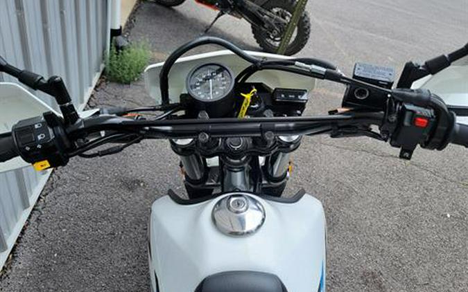 2023 Suzuki DR650S