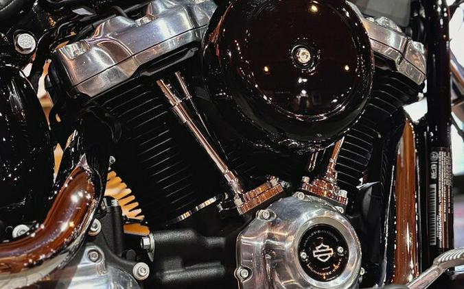 2023 Harley-Davidson® Softail® Standard Vivid Black