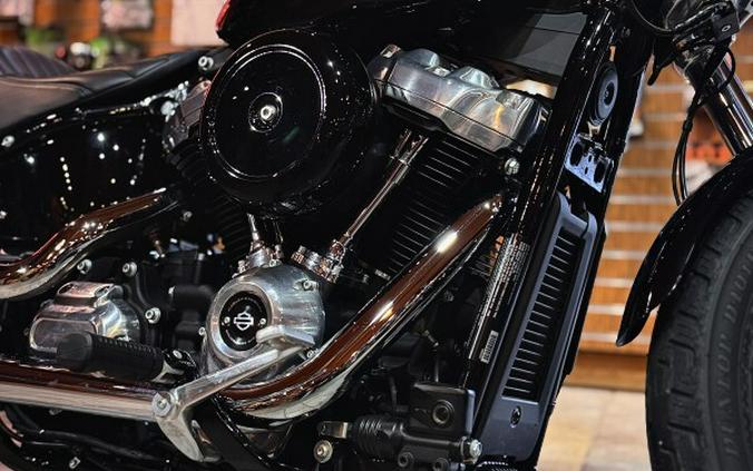 2023 Harley-Davidson® Softail® Standard Vivid Black