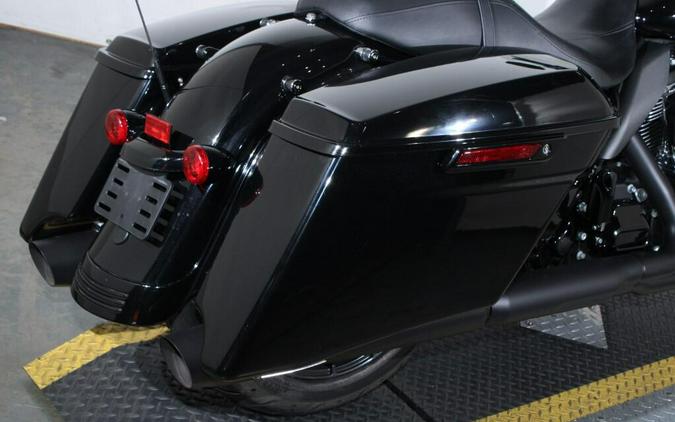 Used 2019 Harley-Davidson Road Glide Special Grand American Touring FLTRXS Motorcycle For Sale In Miami, Florida