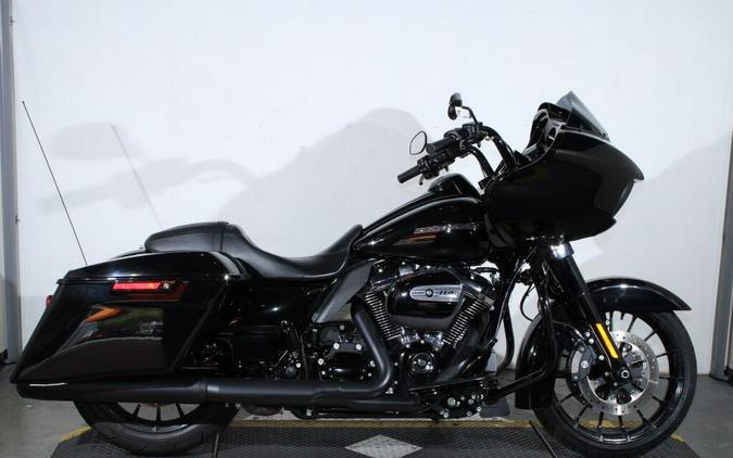 Used 2019 Harley-Davidson Road Glide Special Grand American Touring FLTRXS Motorcycle For Sale In Miami, Florida