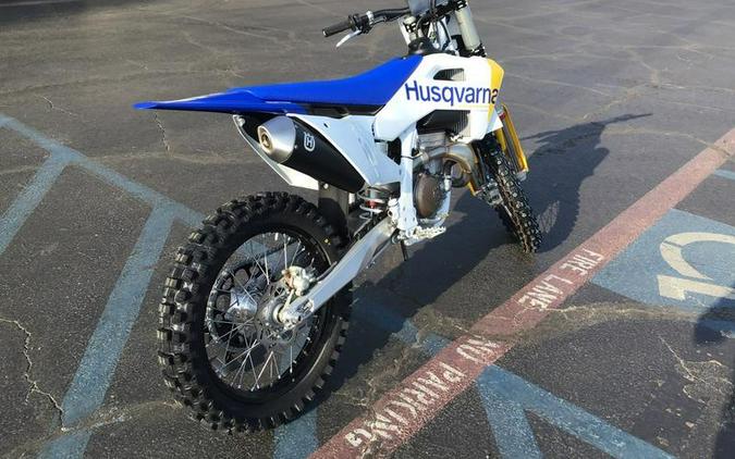 2027 HUSQVARNA FC 350