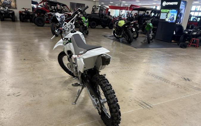 2027 Kawasaki KLX 140R L