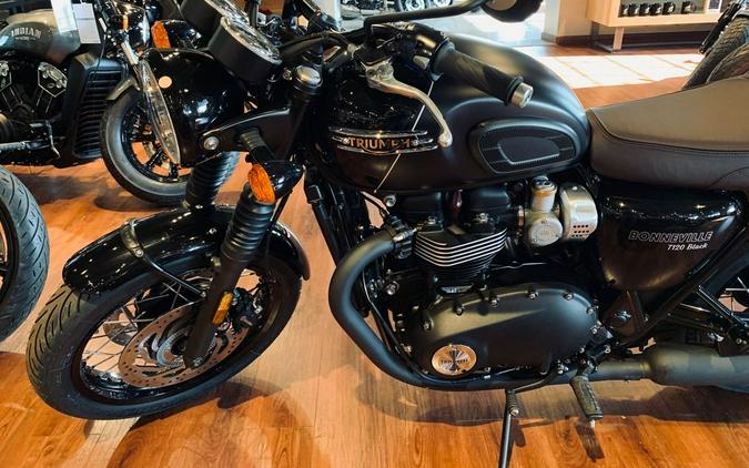 2023 Triumph Bonneville T120 Black