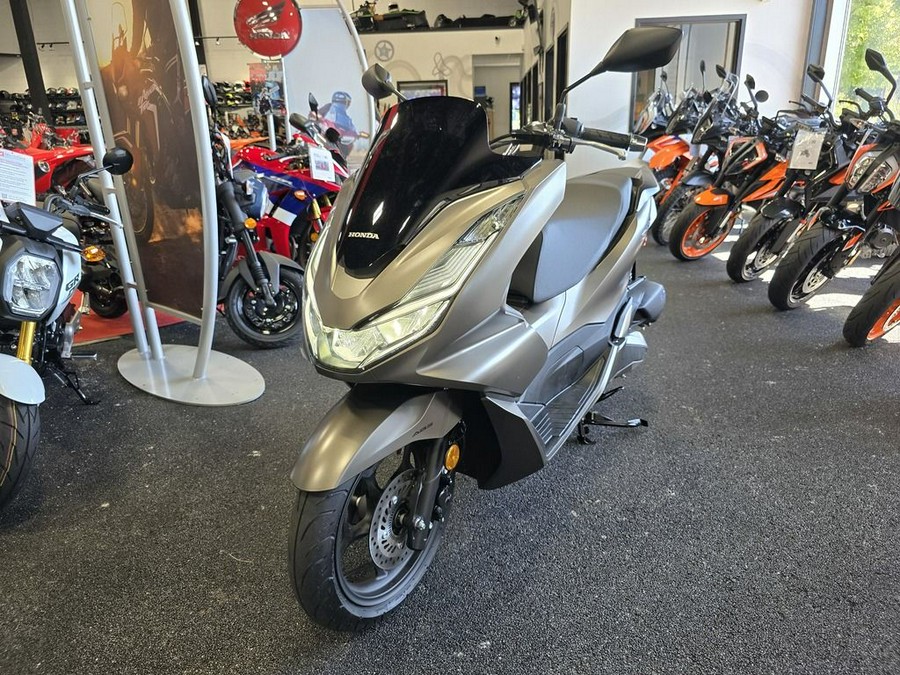 2023 Honda® PCX