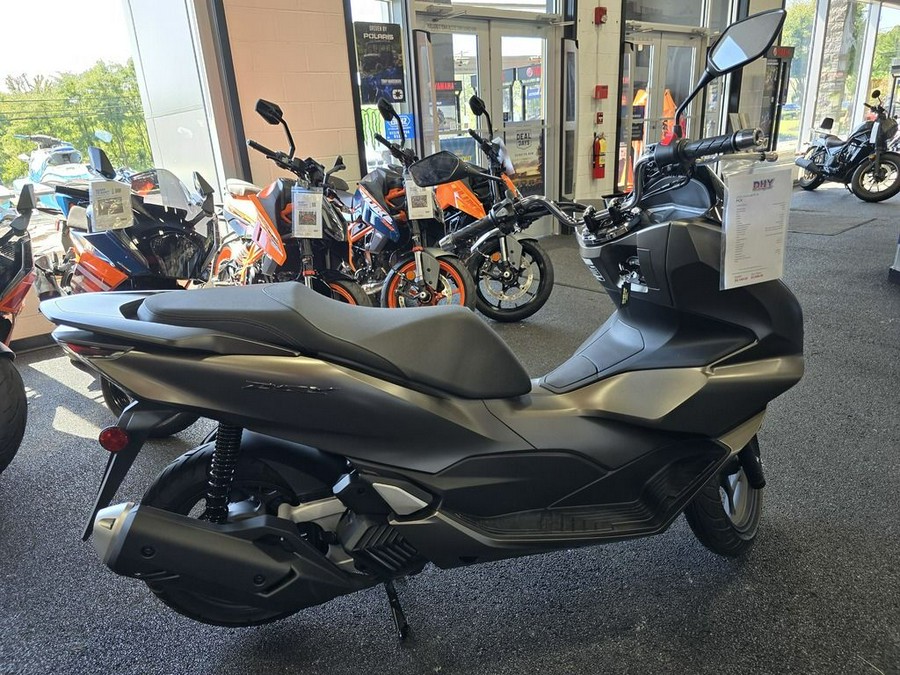 2023 Honda® PCX