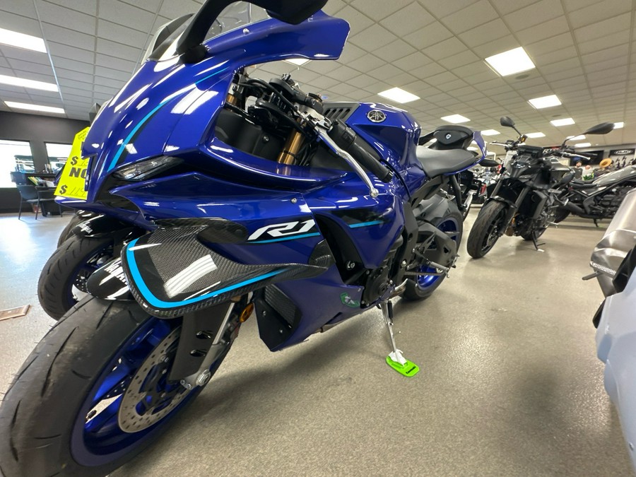 2026 Yamaha YZF-R1