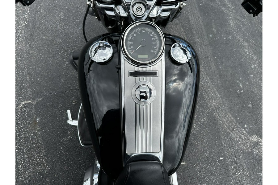 2012 Harley-Davidson® FLHR Road King®