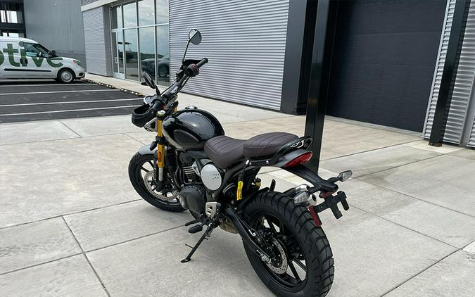 2024 Triumph Scrambler 400 X Phantom Black / Silver Ice