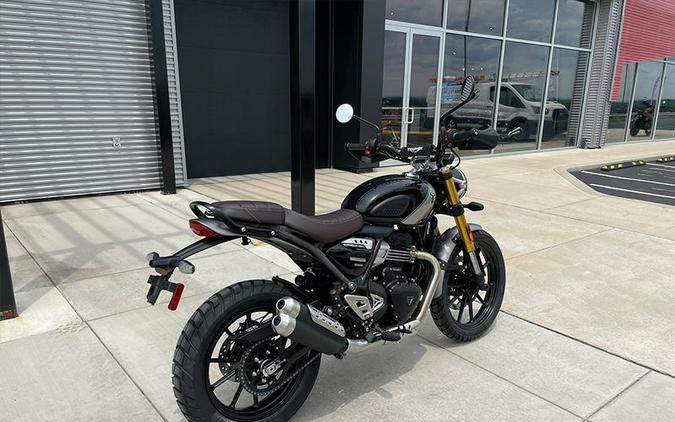 2024 Triumph Scrambler 400 X Phantom Black / Silver Ice