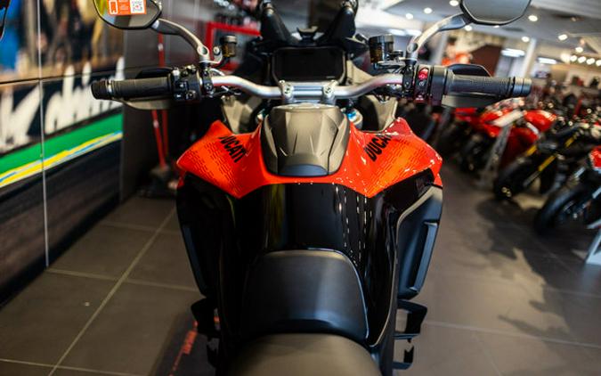 2026 Ducati MULTISTRADA V4 PIKES PEAK