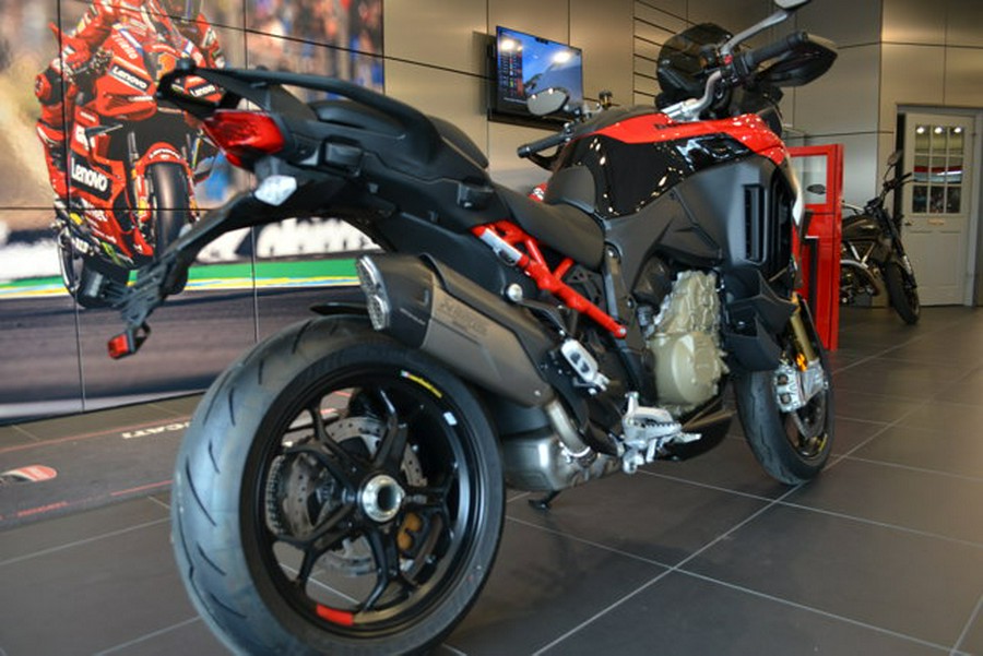 2026 Ducati MULTISTRADA V4 PIKES PEAK