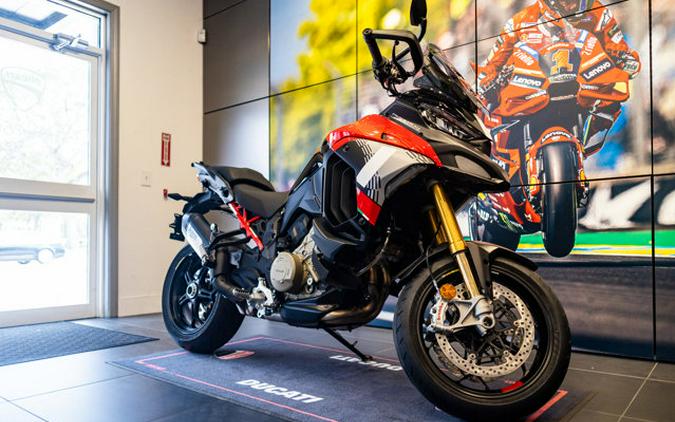 2026 Ducati MULTISTRADA V4 PIKES PEAK