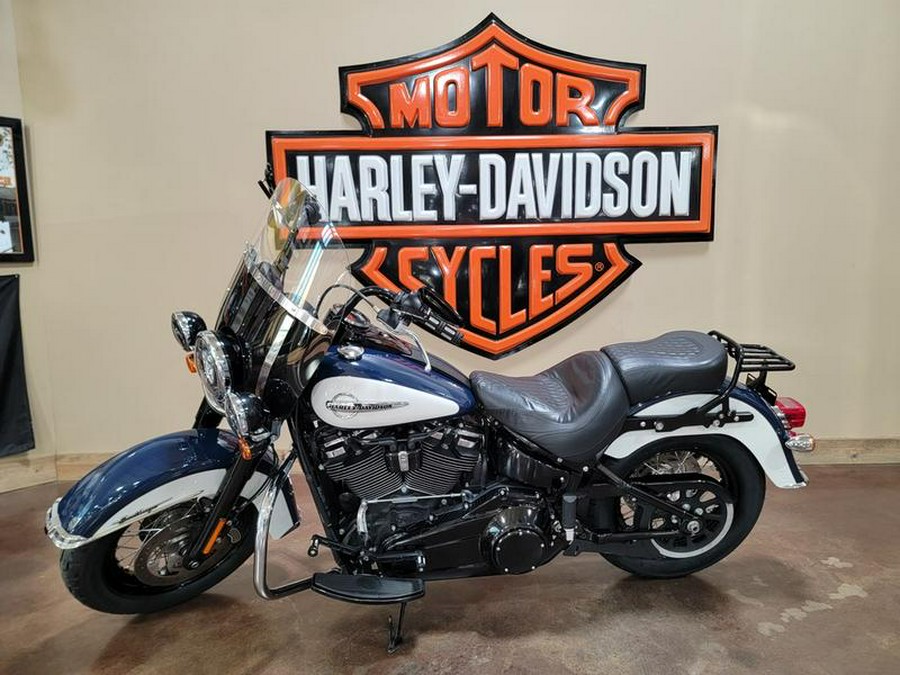 2019 Harley-Davidson® FLHC - Softail® Heritage Classic