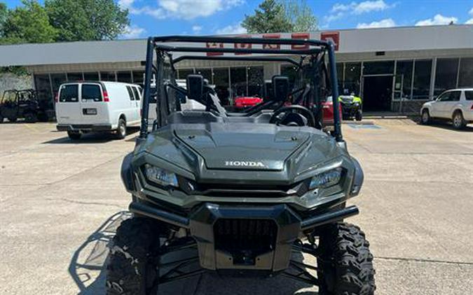 2024 Honda Pioneer 1000-6 Deluxe Crew