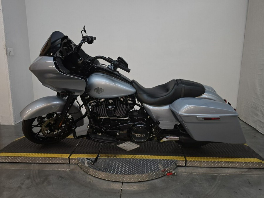 FLTRXS 2021 Road Glide Special