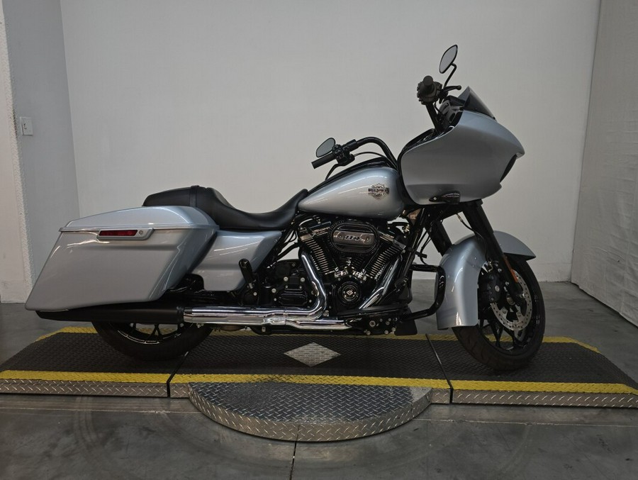 FLTRXS 2021 Road Glide Special