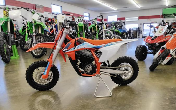2024 KTM SX E 3