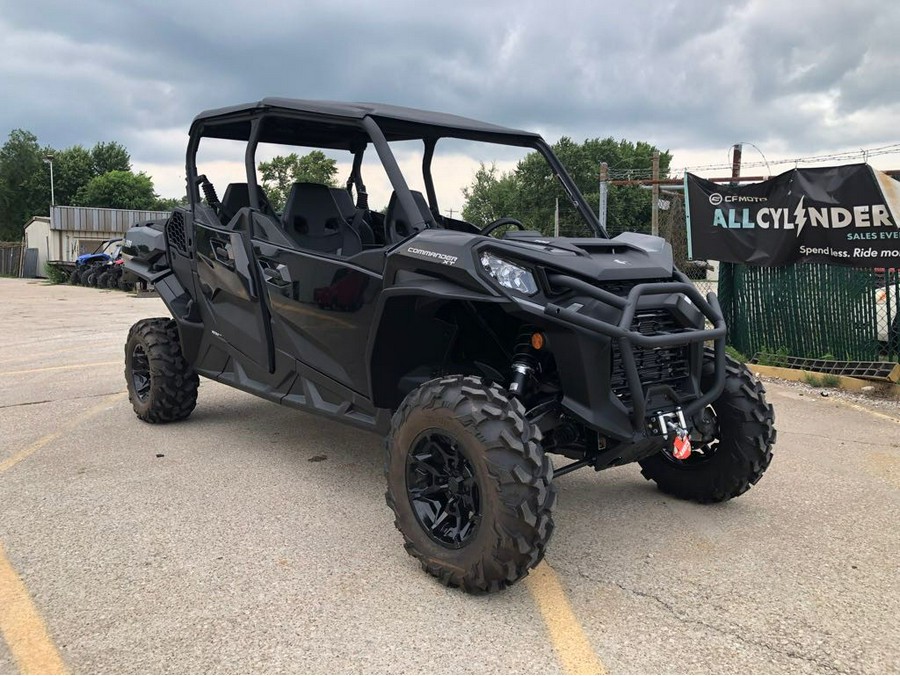 2025 Can-Am COMMANDER MAX XT 700