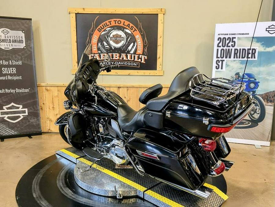 2014 Harley-Davidson® FLHTCU - Electra Glide® Ultra Classic®