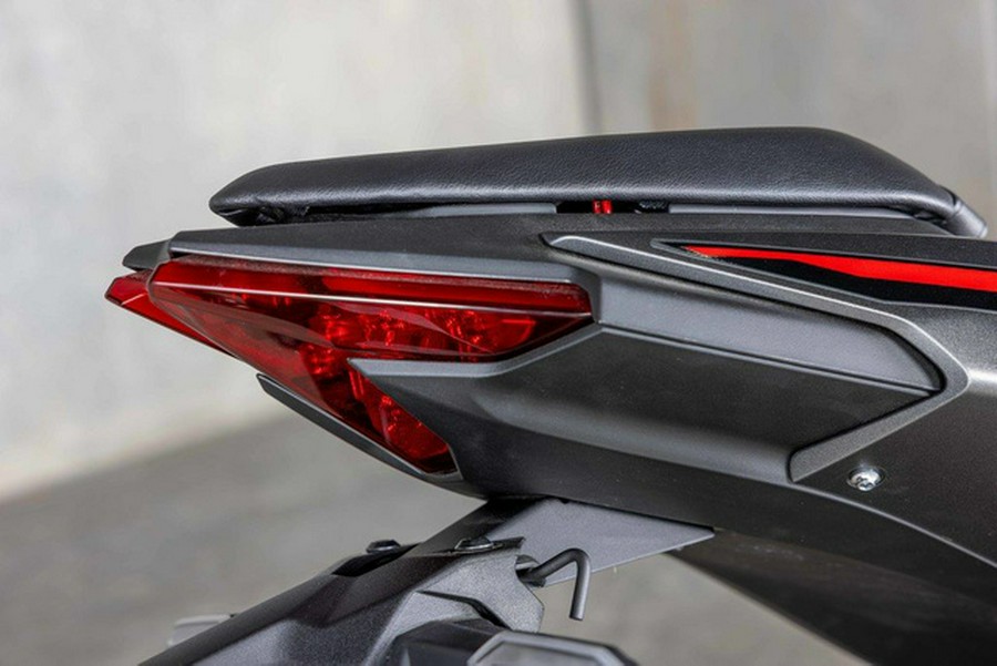 2025 Kawasaki Z500 SE ABS