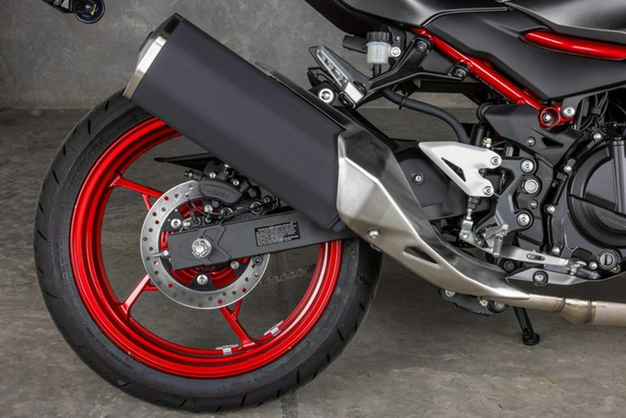 2025 Kawasaki Z500 SE ABS