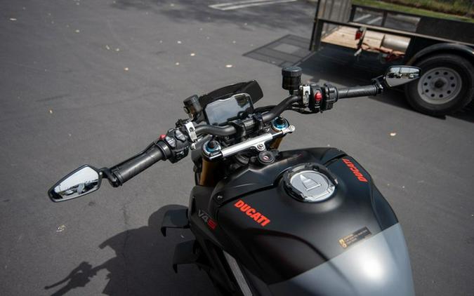 2024 Ducati Streetfighter V4 S