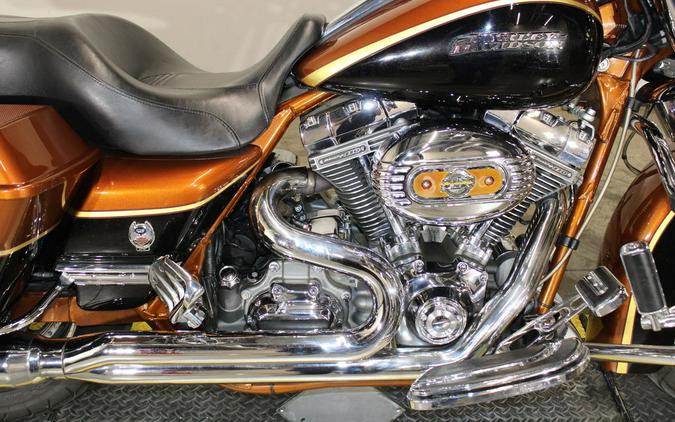 2008 Harley-Davidson® FLHRSE4 - Road King® Screamin' Eagle® 105th Anniversary Edition