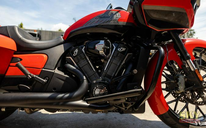 2023 Indian Challenger Dark Horse Indy Red Black Metallic