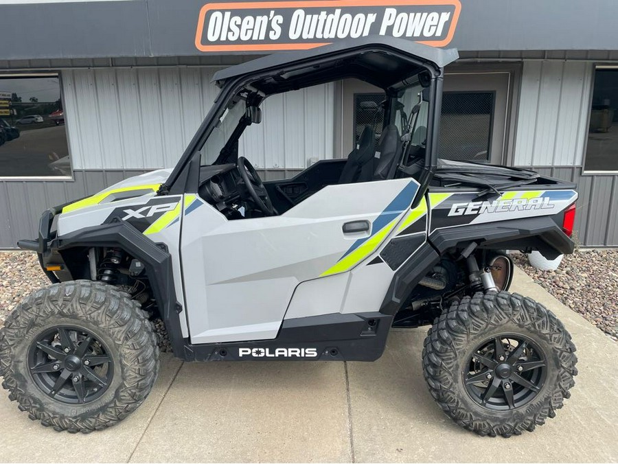 2023 Polaris Industries GENERAL XP 1000 Sport Ghost Gray