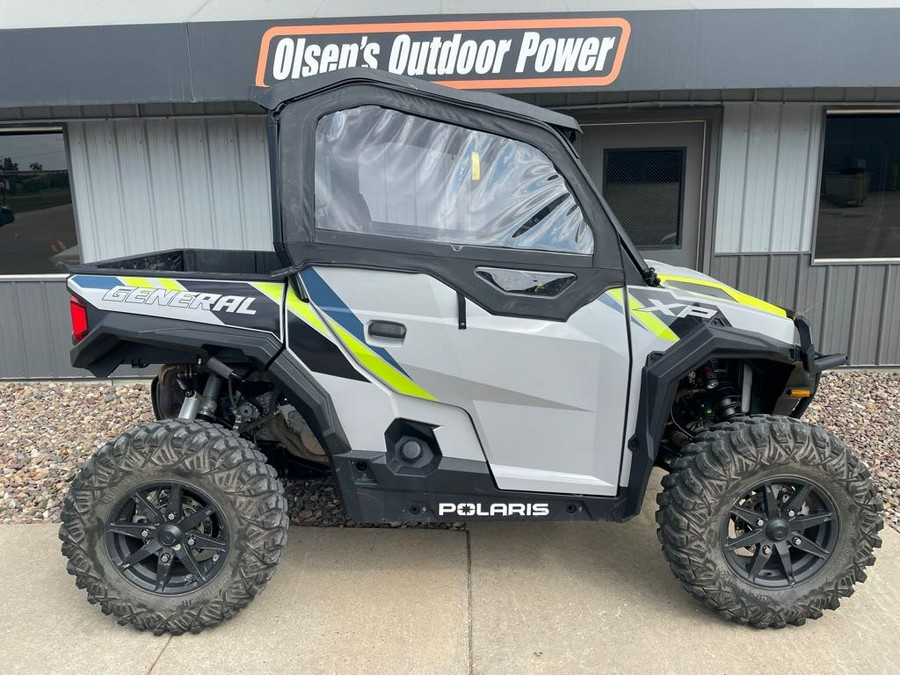 2023 Polaris Industries GENERAL XP 1000 Sport Ghost Gray