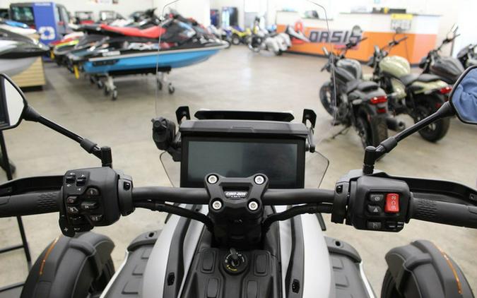2025 Can-Am RD CANYON 1330 SE6 GY 25 Base